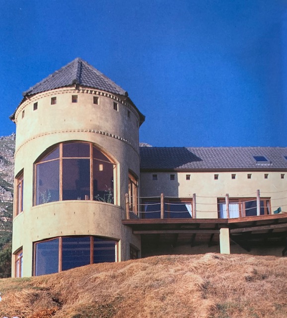 Surveying the clash of two mighty oceans, this South African home takes inspiration from nature at its most elemental. Photo: James Fennell.