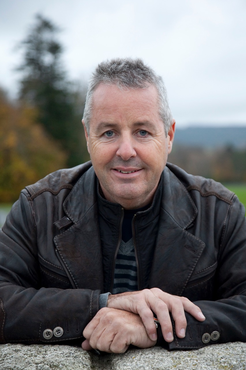 MAJOR WINS
Tour de France (1987) , 3 Stages
Giro d'Italia (1987), 2 Stages
World Cycling Championships (Gold, 1987; Bronze, 1983)
Super Prestige Pernod International (1987)
Tour de Romandie (1983, 1984, 1987)
Critérium International (1985)
Paris-Nice (1981)
Photo: James Fennell.