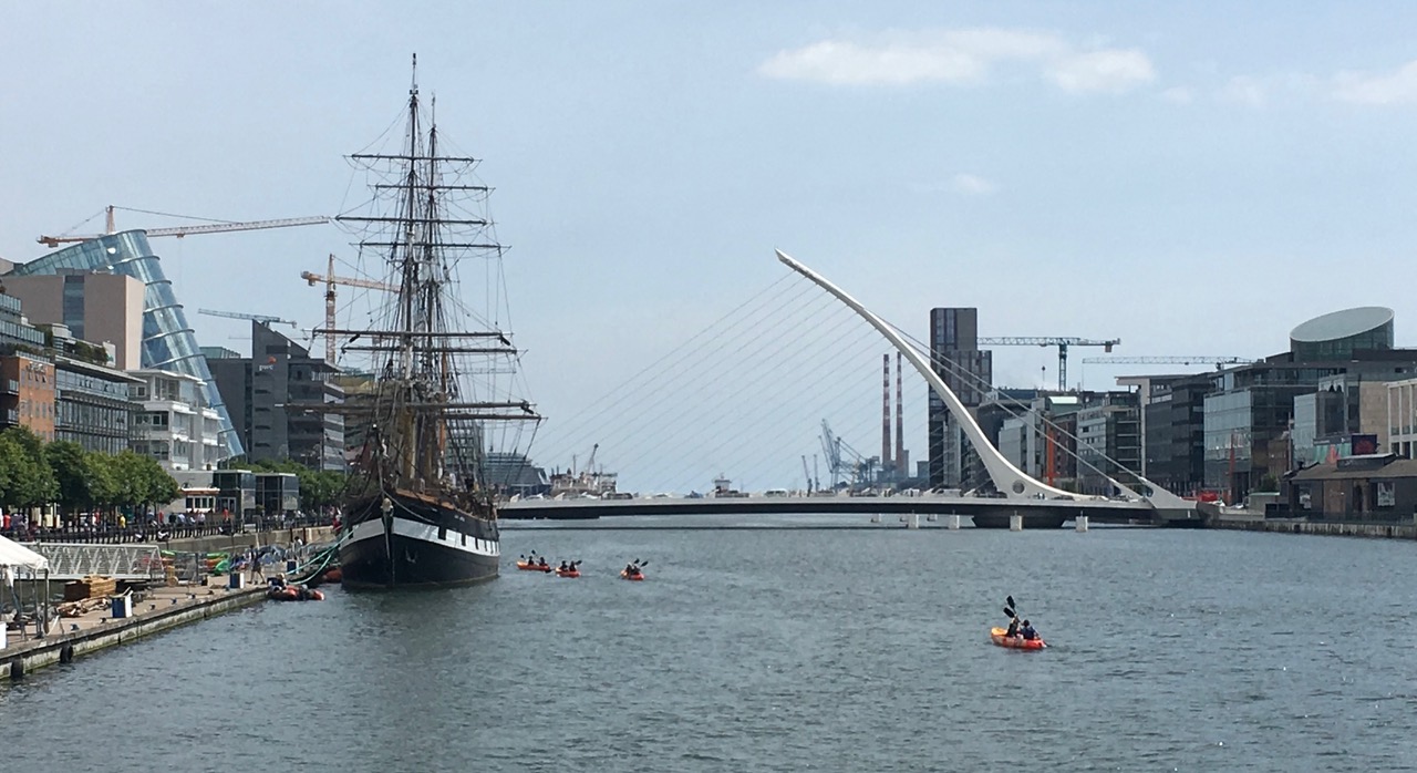 Samuel Beckett Bridge, with the Jeanie Johnson, 4 July 2019.

Connection: Macken Street – Guild Street.

Commissioner: Dublin City Council.

Architect: Santiago Calatrava.

Contractor: Graham (Belfast) Hollandia (Rotterdam) Joint Venture.

Completed: 2010.